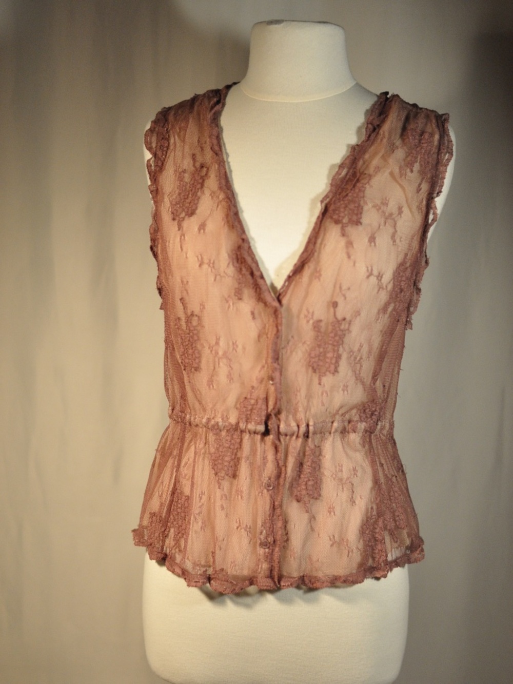 Aritzia Wilfred Lace Sleeveless -Rare